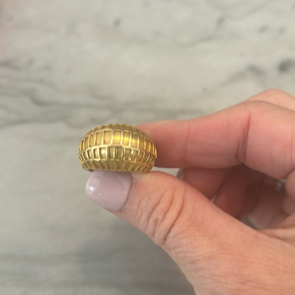 Julie Voss ring
